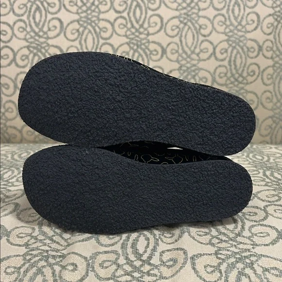 Stylish Black Pokémon Pikachu Kids Shoes - Picture 5 of 8